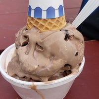 Photo taken at Rota Spring Ice Cream by José A. L. on 5/9/2021