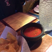 Снимок сделан в Jose&#39;s Mexican Restaurant пользователем Iggy S. 11/20/2016