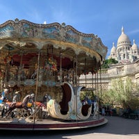 Photo taken at Carousel de Montmartre by Viktoryia H. on 8/26/2020