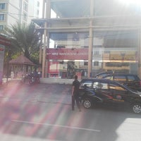 Review Nike Warehouse Center