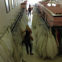Foto tomada en Victoria&amp;#39;s Bridal Couture  por Victoria&amp;#39;s B. el 10/14/2012