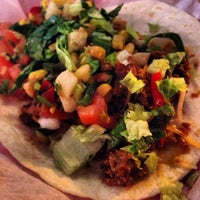 6/23/2013 tarihinde Bret S.ziyaretçi tarafından Five Tacos'de çekilen fotoğraf