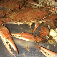 Foto tirada no(a) Jeff&amp;#39;s Got Crabs &amp;amp; Seafood por Natalie J. em 8/23/2017