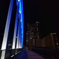 Photo taken at 築地大橋 by akemi.t on 8/19/2022