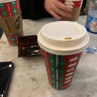 Photo taken at Starbucks by Deniz on 11/20/2022