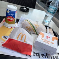 Photo taken at McDonald&amp;#39;s by Deniz on 8/11/2022
