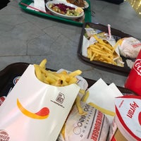 Photo taken at Burger King by Deniz on 2/20/2020