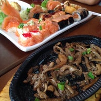 Photo taken at Hanada - Restaurante Japonês by Andrea E. on 2/9/2014