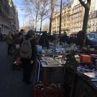 Photo taken at Boulevard du Montparnasse by Chisa T. on 3/12/2017