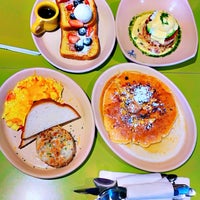 Photo taken at Snooze, an A.M. Eatery by WwDww W. on 11/18/2023