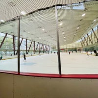 Photo taken at Yerba Buena Ice Skating &amp;amp; Bowling Center by HH T. on 8/24/2021