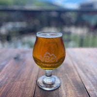 Photo taken at Vail Brewing Co. Vail Village by Maximum B. on 8/15/2023