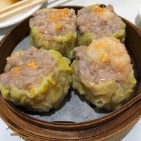 Photo taken at Floata Seafood Restaurant 富大海鮮酒家 by Ann A. on 6/2/2019