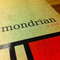 Foto diambil di Mondrian Ambiente oleh Fernando M. pada 11/22/2012