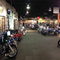 Foto scattata a Speedway Harley-Davidson da Michael S. il 11/2/2012