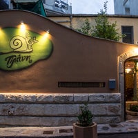 Foto diambil di Plani Restaurant oleh Μεζεδοπωλείο Πλάνη - Plani Restaurant pada 1/13/2016
