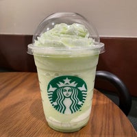 Photo taken at Starbucks by つけ麺 on 6/6/2022