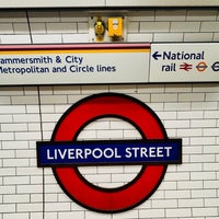 Photo taken at Liverpool Street London Underground Station by Victor A. on 12/17/2023