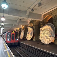 Photo taken at Gloucester Road London Underground Station by Victor A. on 10/7/2023