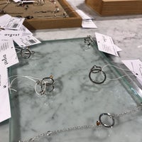 Foto scattata a Avgvst jewelry da Владислава Т. il 1/5/2018