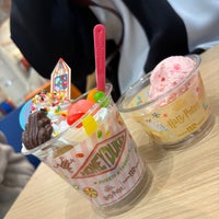 Photo taken at Baskin Robbins by まゆりや on 12/2/2023