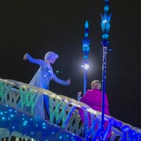 Photo taken at Electrical Parade by まゆりや on 4/23/2024