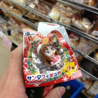 Photo taken at 7-Eleven by あきら on 12/13/2012