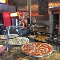 5/25/2016にRussell S.がRome Pizzeria &amp;amp; Grillで撮った写真