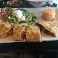 Foto diambil di Don Julio Mexican Grill oleh Sarah A. pada 4/2/2018