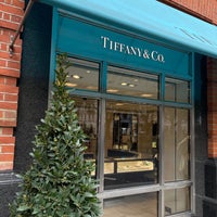 Photo taken at Tiffany &amp;amp; Co. by ㅤNJ on 10/14/2022