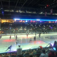 3/8/2020 tarihinde Rebecca P.ziyaretçi tarafından Ice Arena'de çekilen fotoğraf