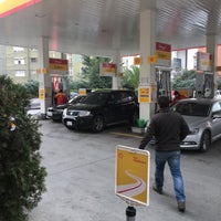 Photo taken at Shell by Dr.Hakan Ö. on 12/26/2016