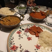 Foto scattata a Rangoli India Restaurant da Sanisha R. il 8/13/2016