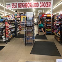 6/29/2018 tarihinde Ben B.ziyaretçi tarafından Sentyrz Liquor &amp;amp; Supermarket'de çekilen fotoğraf