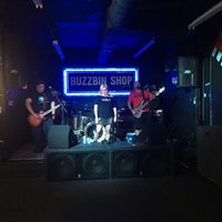 Photo taken at Buzzbin Art &amp; Music Shop by Mark A. on 7/2/2017