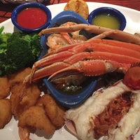 Photo taken at Red Lobster by Gorgi on 2/26/2016