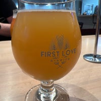 12/5/2021 tarihinde Chrissy T.ziyaretçi tarafından First Love Brewing'de çekilen fotoğraf