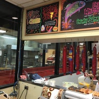 3/10/2017 tarihinde Georgetown Bagelryziyaretçi tarafından Georgetown Bagelry'de çekilen fotoğraf