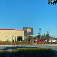 Photo taken at Burger King by Lor 🐒 r. on 11/23/2019