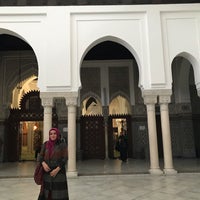 Photo taken at Hammam de la Mosquée de Paris by Zeyneb D. on 11/5/2018