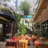 Photo taken at Organic Restaurant HIROBA by Yuriko O. on 8/21/2019