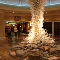 Снимок сделан в Turning Stone Resort Casino пользователем Craig P. 11/3/2012