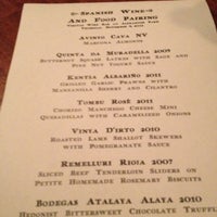 Foto tirada no(a) Veritas Wine Bar at Alexander Park por Craig P. em 11/8/2012