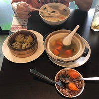 Photo taken at Divine Realm Vegetarian Restaurant 天运素食 后港 by Ringo J. on 5/13/2019