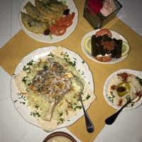 Photo taken at Oasis Mediterranean Cuisine by Meshpuff 💙 on 9/21/2018