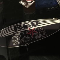 1/26/2019 tarihinde Wendy C.ziyaretçi tarafından Red Star Rock Bar'de çekilen fotoğraf