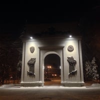 Photo taken at Триумфальная арка в честь 70-летия Победы в Великой Отечественной Войне 1941-1945 годов by Tatyana K. on 11/1/2016