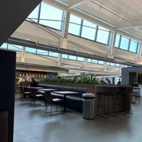 Photo taken at United Club by Chris S. on 4/17/2024