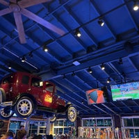 7/28/2022 tarihinde Chris S.ziyaretçi tarafından Ford&amp;#39;s Garage'de çekilen fotoğraf