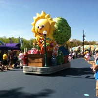 Photo taken at Sesame Place by Marc H. on 5/4/2013